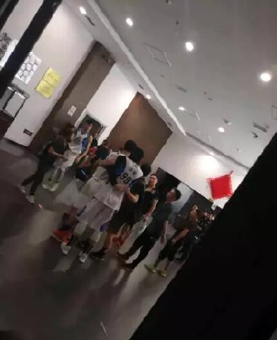 我要打篮球张雷为什么退赛