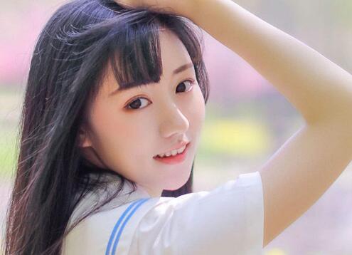 跟男朋友在宿舍第一次