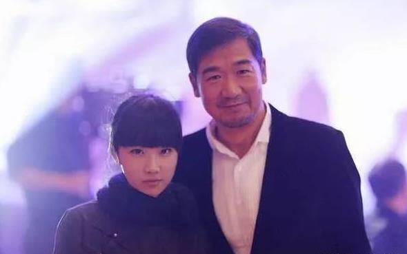 张国立和邓婕有孩子吗