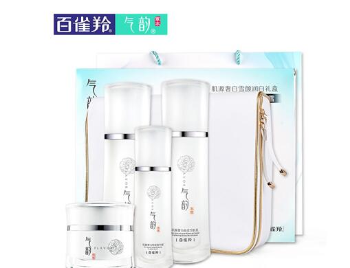 40岁百雀羚哪款比较好