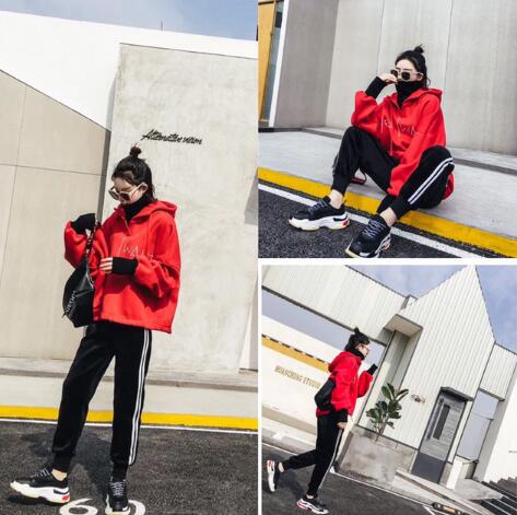 帽衫配什么裤子好看