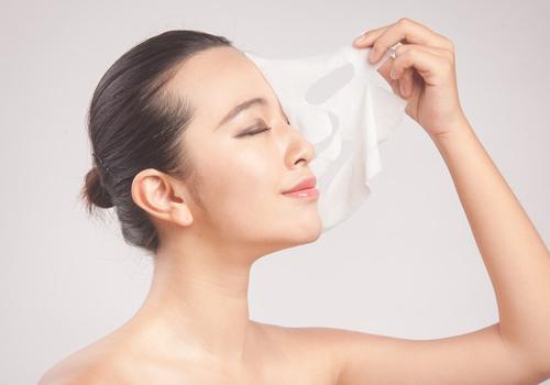 敷完生理盐水可以敷面膜吗