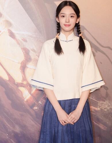 少年的你魏莱扮演者周也服装造型
