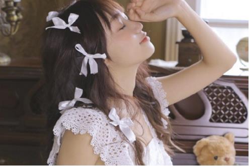 送老婆讨好上司