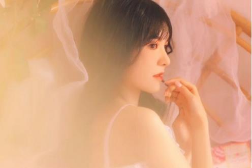 漂亮女保姆