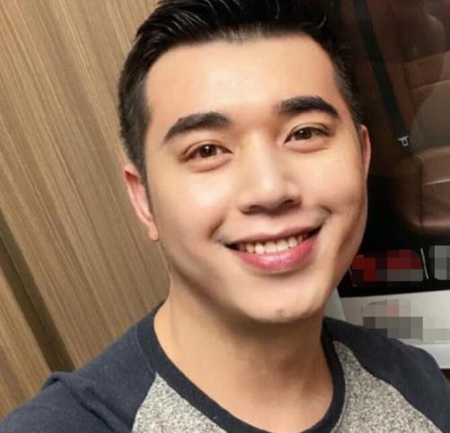 李佳琦和小助理是什么关系