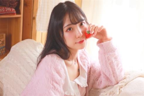 在女朋友面前和闺蜜暧昧