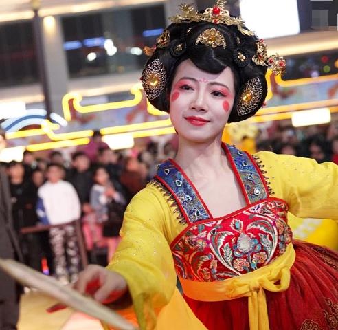 冯佳晨是哪里人