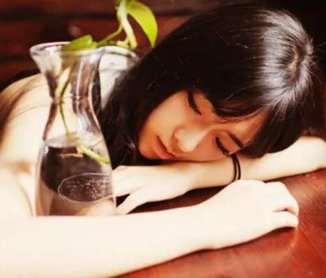 未婚妻和前男友开房