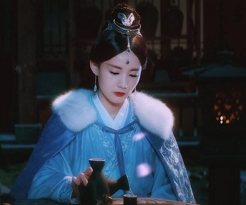 剑王朝长孙浅雪到底多大了