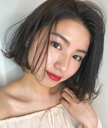 卷发如何打理维持卷度