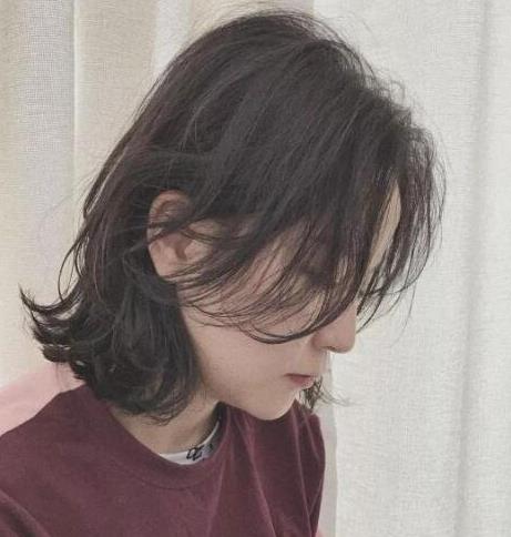 女生中长发怎么烫