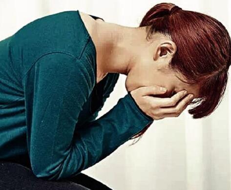 婚外情人还有别的女人的表现