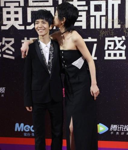 郭采洁郭敬明什么关系