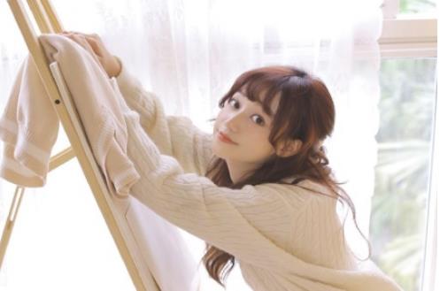 女同学叫我去她家卧室做