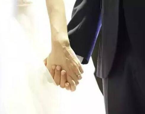 男人开始计划离婚的表现