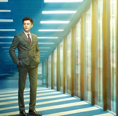 精英律师罗槟人设
