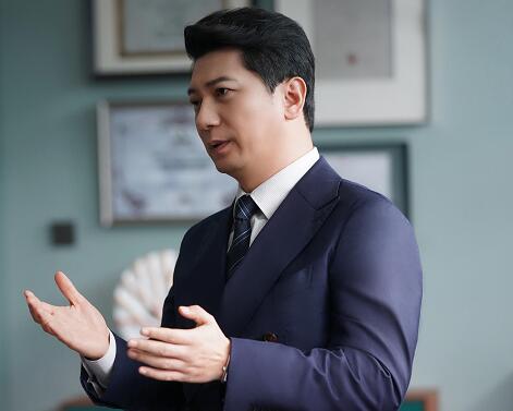 精英律师何赛扮演者是谁