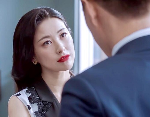 精英律师栗娜扮演者是谁