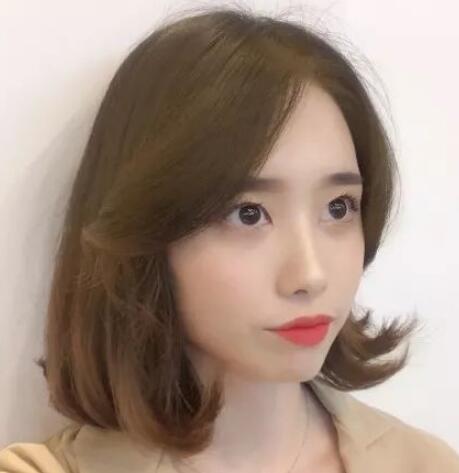 八字刘海怎么打理
