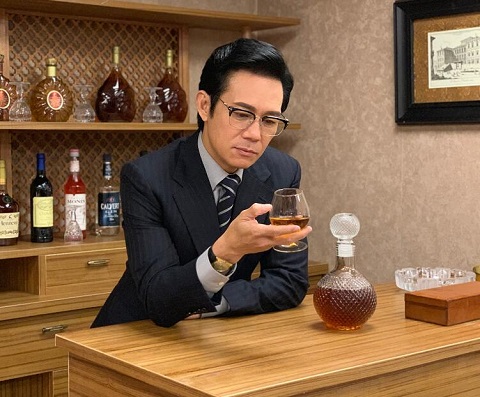 黄金有罪荣木桐有原型人物吗
