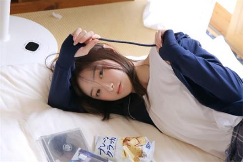 我的对门邻居是男神