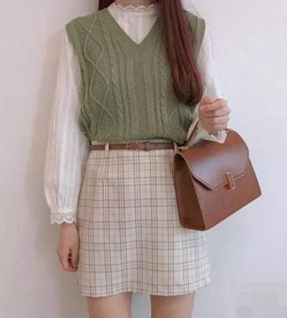 豆绿色适合暗黄肤色吗