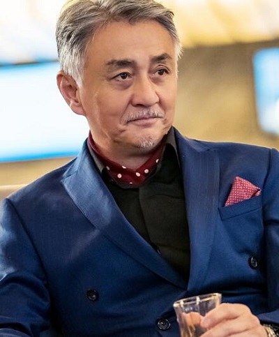 蓬莱间笑笑父亲是什么人