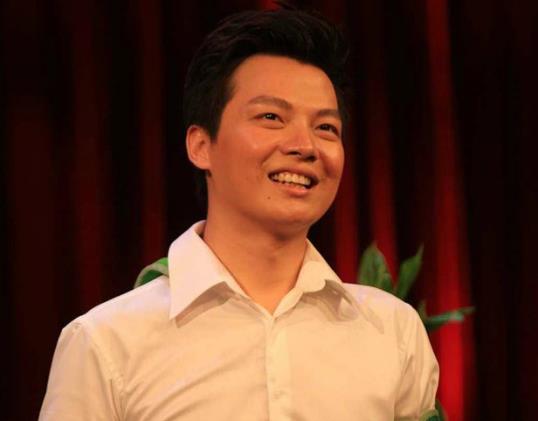 任鲁豫和鲁豫什么关系
