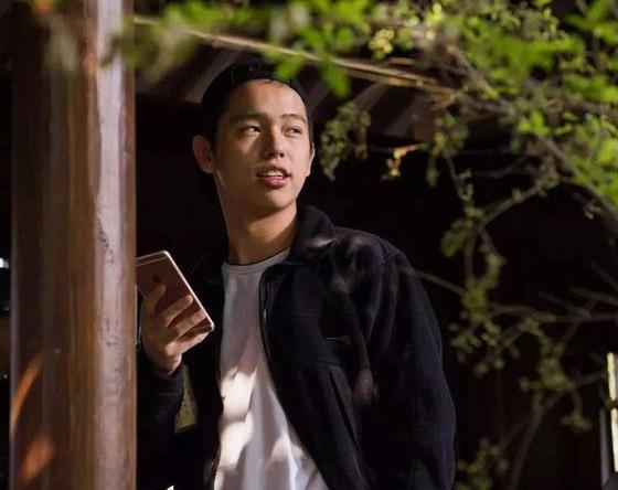 陈雨昂是陈红亲生的吗