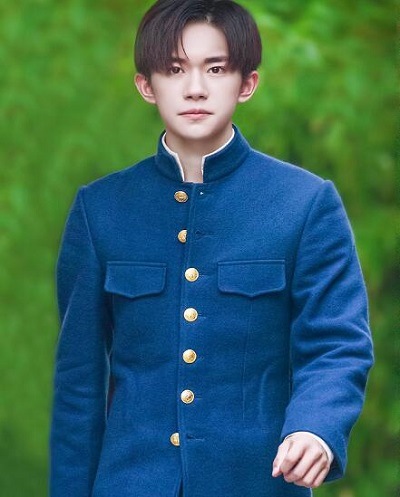 热血同行阿易是谁的儿子