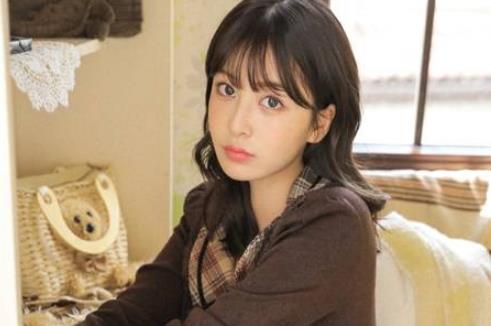我在洗碗女婿抱住我