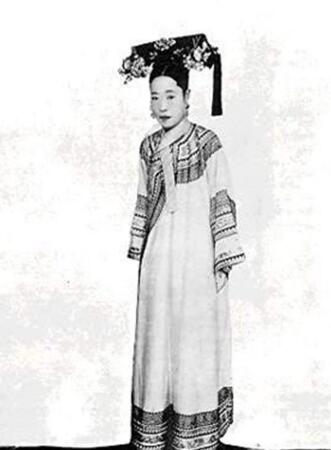 隆裕太后和溥仪是什么关系