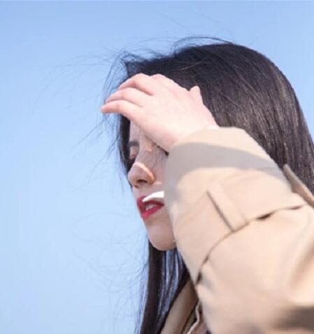 老公同学聚会半夜还不回来