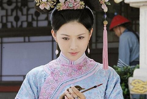 历史上真实的董鄂妃怎么死的