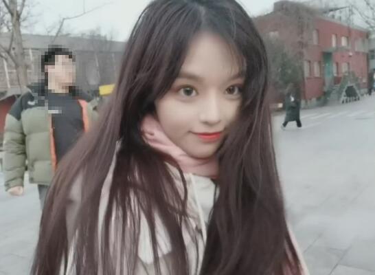 黄霄云个人资料简介
