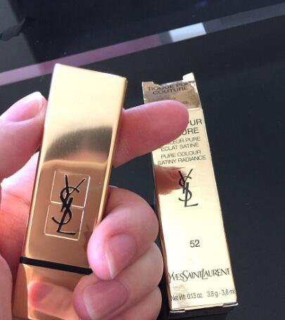 ysl52号是芭比粉吗