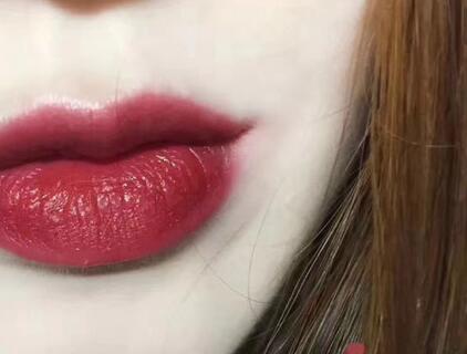 香奈儿口红日期怎么看