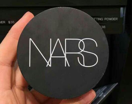 nars散粉有细闪吗
