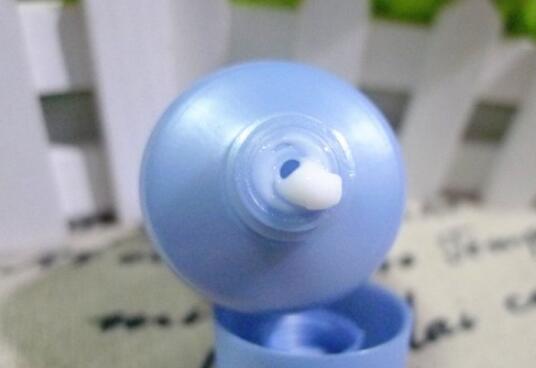 雅诗兰黛卸妆乳可以代替卸妆水吗