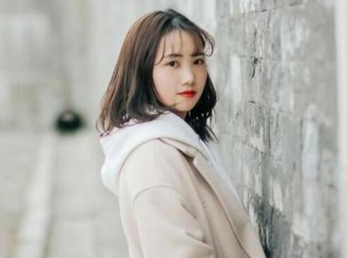 女人心里还有你的表现