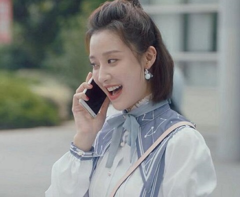 安家朱闪闪同款手机什么品牌