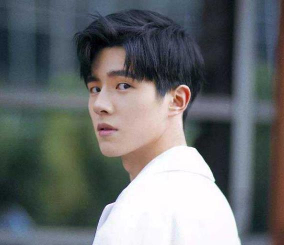 孙佳雨刘昊然什么关系