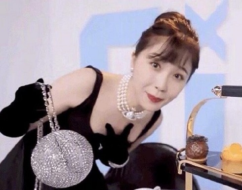 青春有你2虞书欣同款包包是多少钱