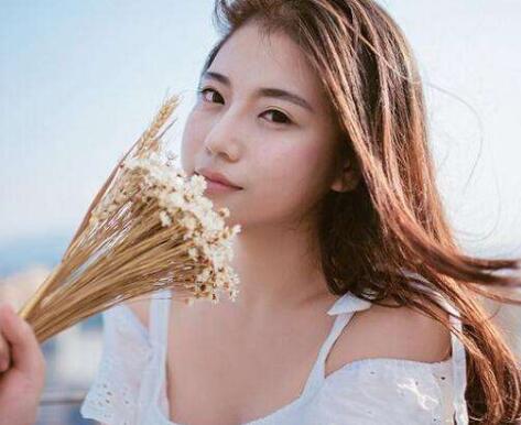 爱上大我十岁的大叔不能自拔