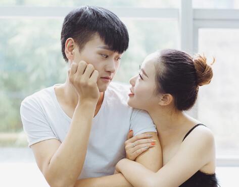 女人真正爱上男人的表现