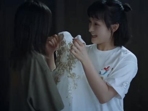 不完美的她穆莲生经历了什么