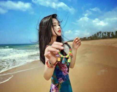 我和男同事聊天到很晚