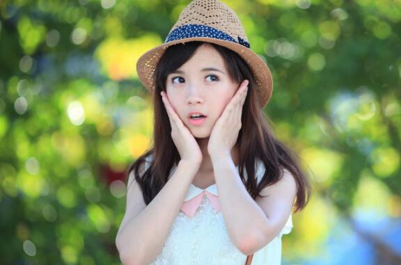老公偷偷联系大学好感同学