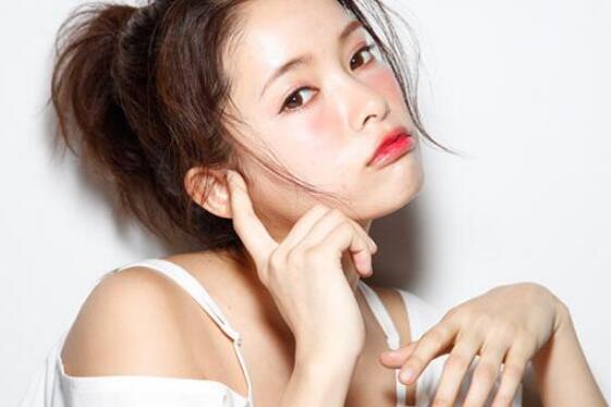 水乳开封一年还能用吗